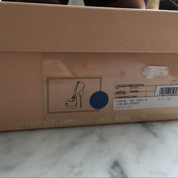 Prada Camoscio Chic Peep Toe Suede Pumps - Picture 10 of 10